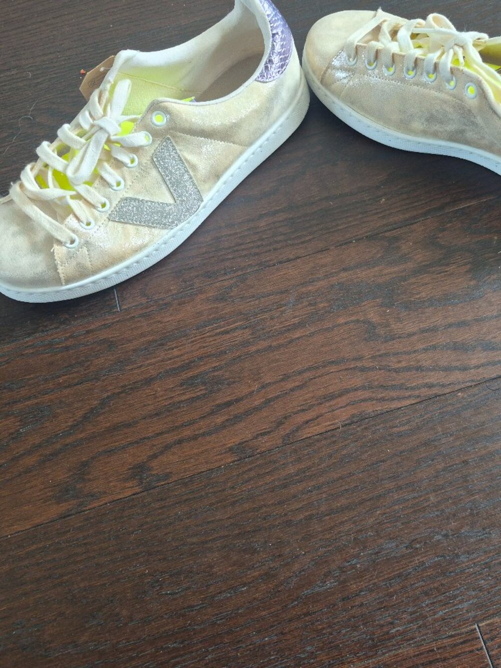 Victoria EU 41 US 9.5 Metallic Gold Purple Neon Sneakers